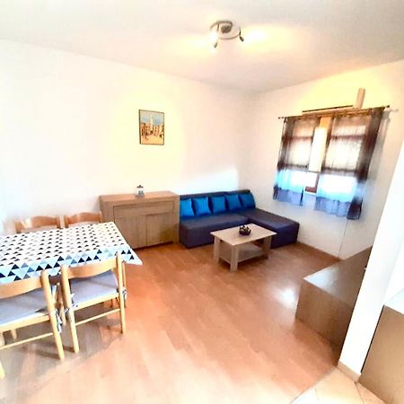 Apartments Belic With Pool イェルサ エクステリア 写真
