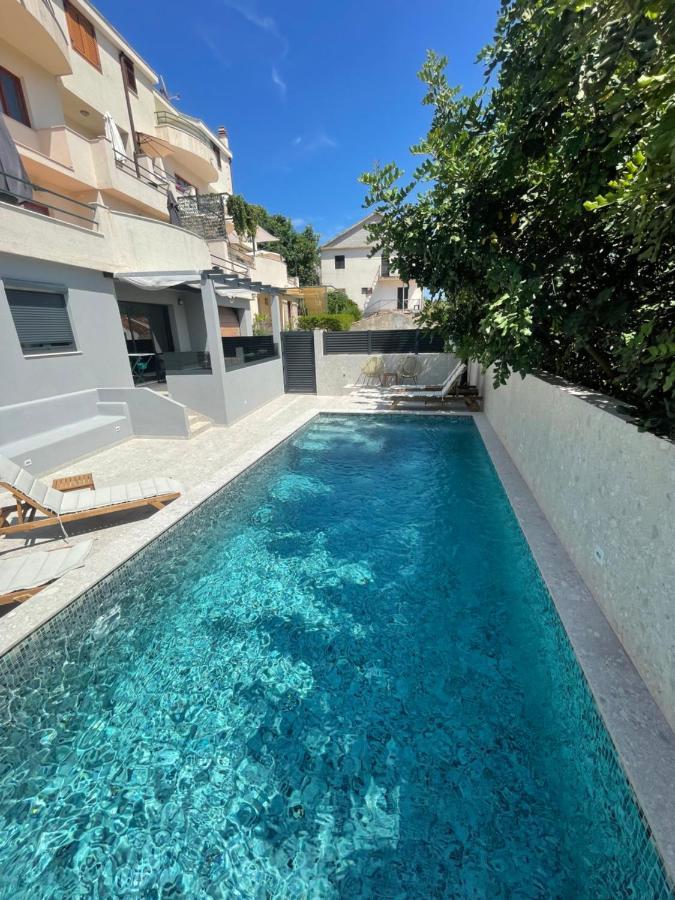 Apartments Belic With Pool イェルサ エクステリア 写真