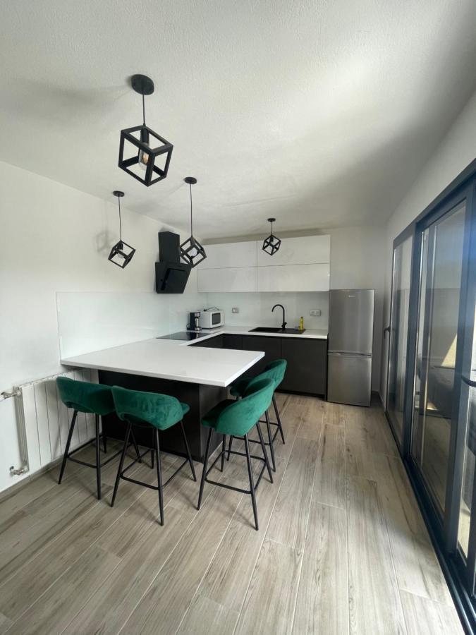 Apartments Belic With Pool イェルサ エクステリア 写真