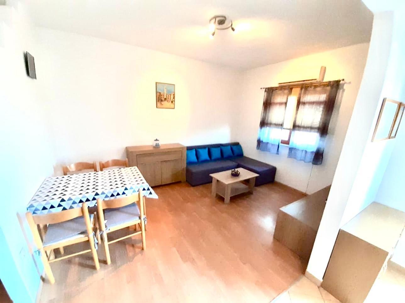 Apartments Belic With Pool イェルサ エクステリア 写真