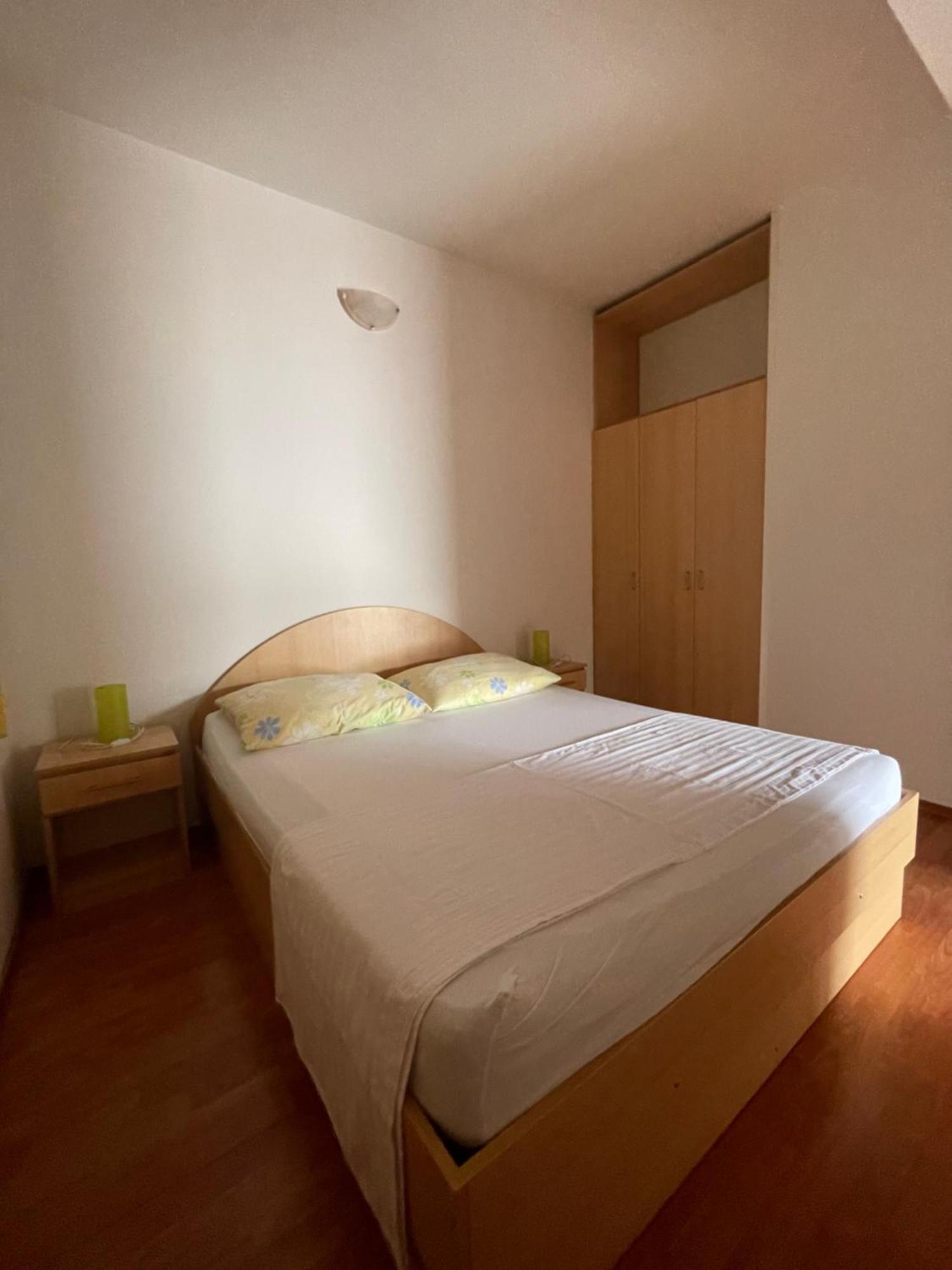 Apartments Belic With Pool イェルサ エクステリア 写真